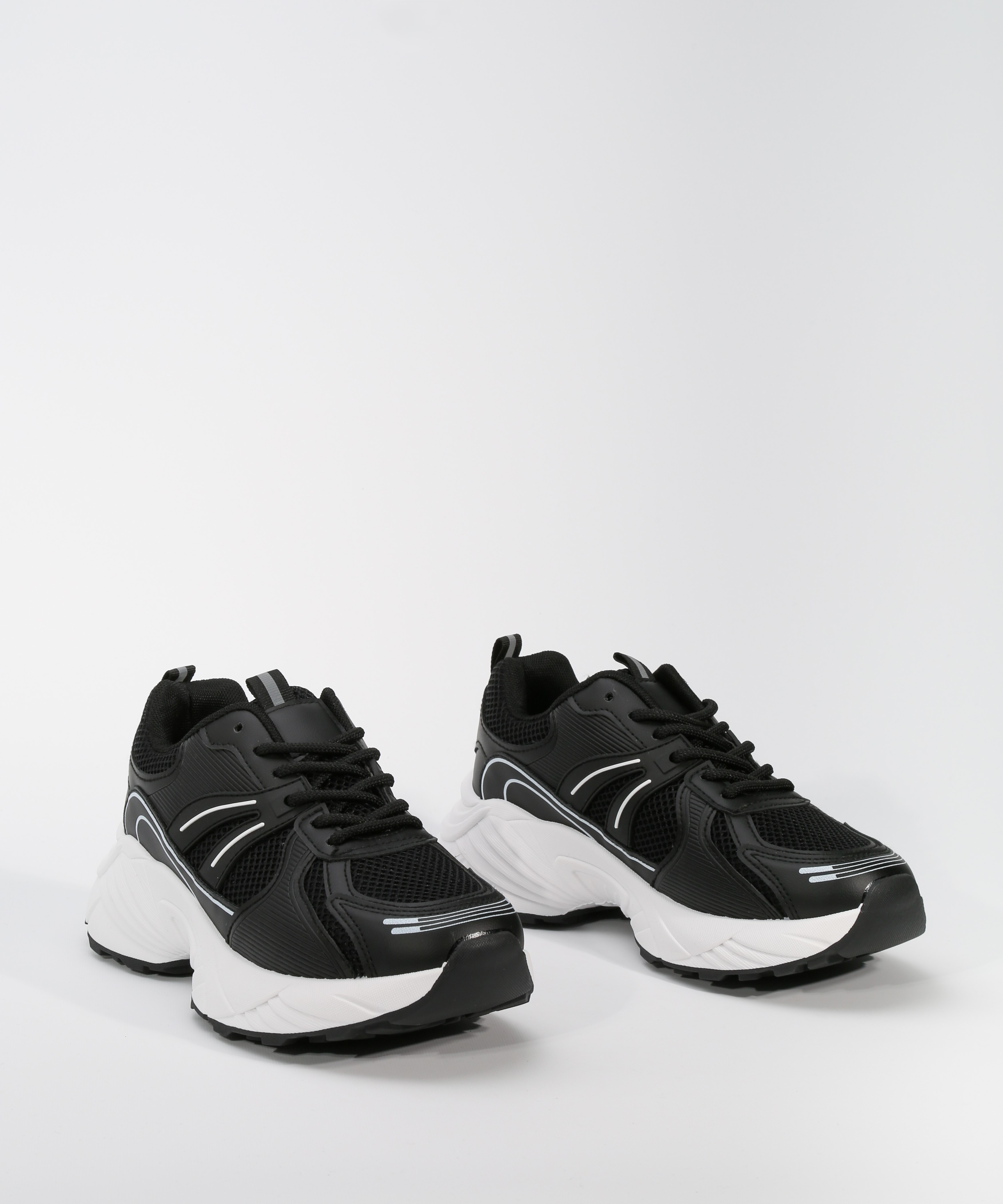 Zapatillas sport image number null